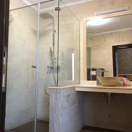 Padre House Vilă
