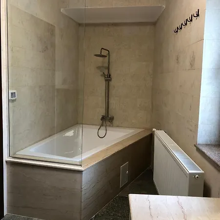 Padre House Vilă